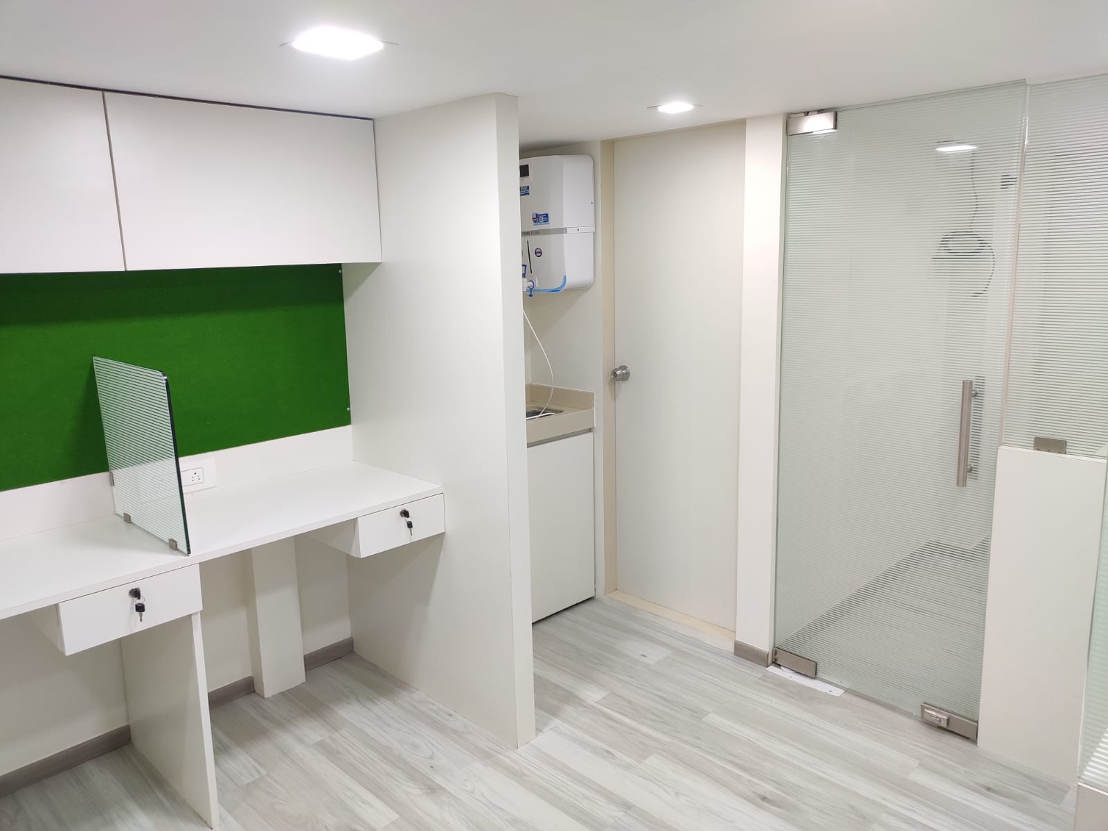 Crystal Plaza office interior 7